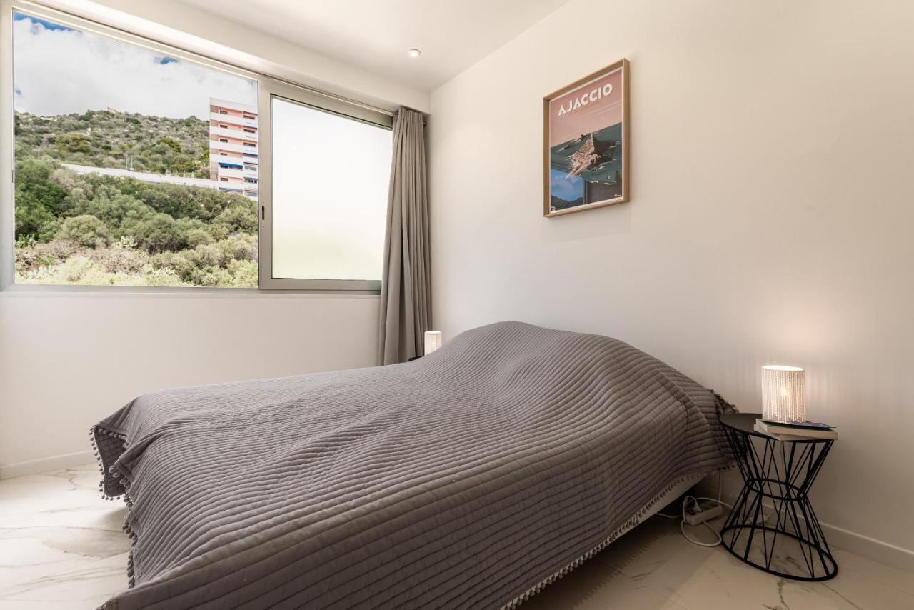 Appartement refait à neuf Ajaccio vue mer Esterno foto